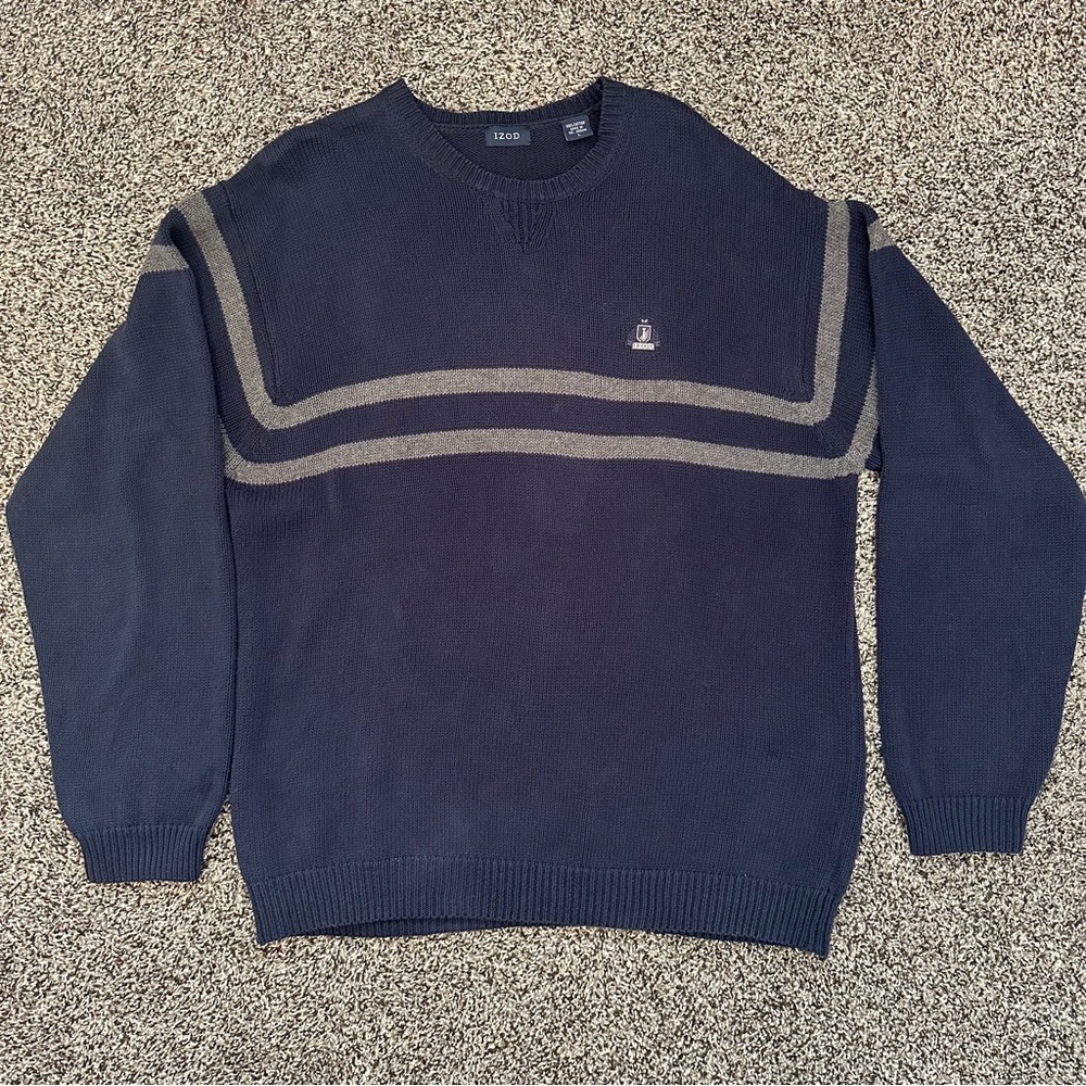 Navy knit sweater by Izod
